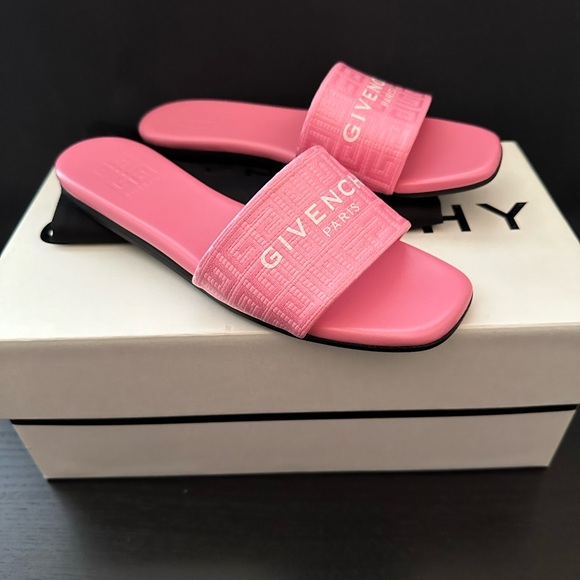 Givenchy 4G Monogram Flat Slide Sandals - Picture 3 of 10